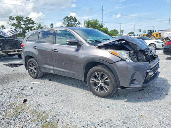 2018 TOYOTA HIGHLANDER