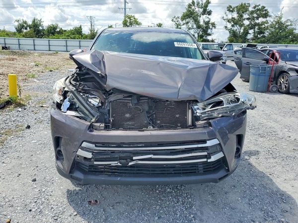 2018 TOYOTA HIGHLANDER