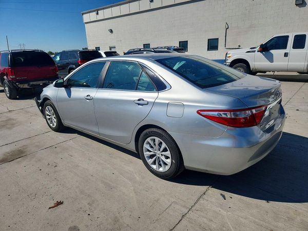 2016 TOYOTA CAMRY