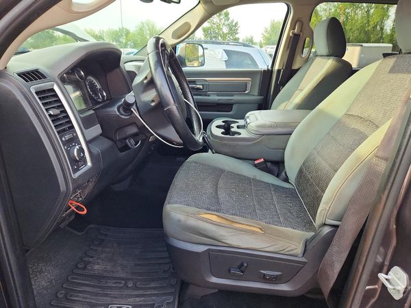 2015 RAM 1500 SLT