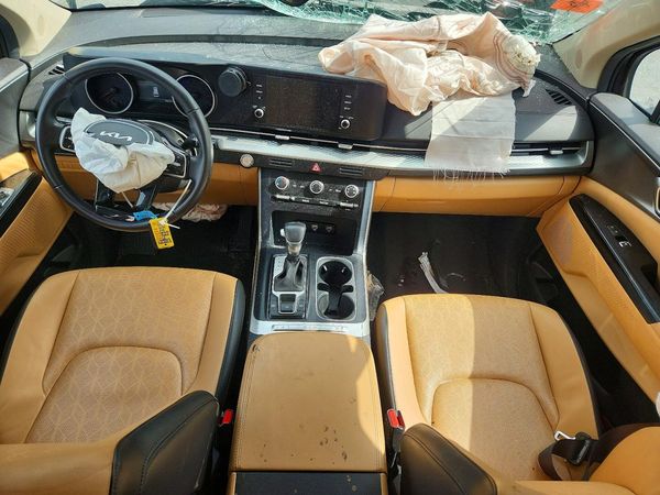 2024 KIA CARNIVAL