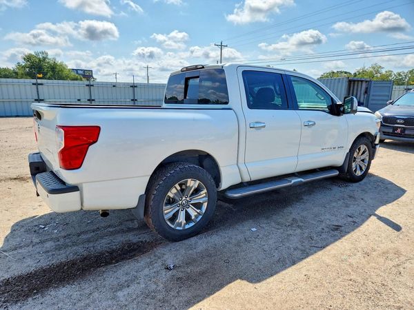 2018 NISSAN TITAN
