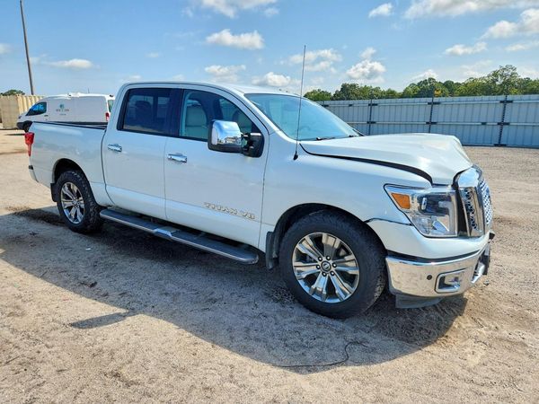 2018 NISSAN TITAN