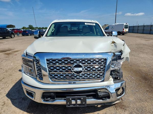 2018 NISSAN TITAN