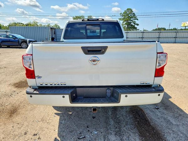 2018 NISSAN TITAN