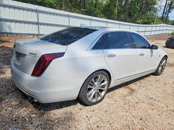 2017 CADILLAC CT6