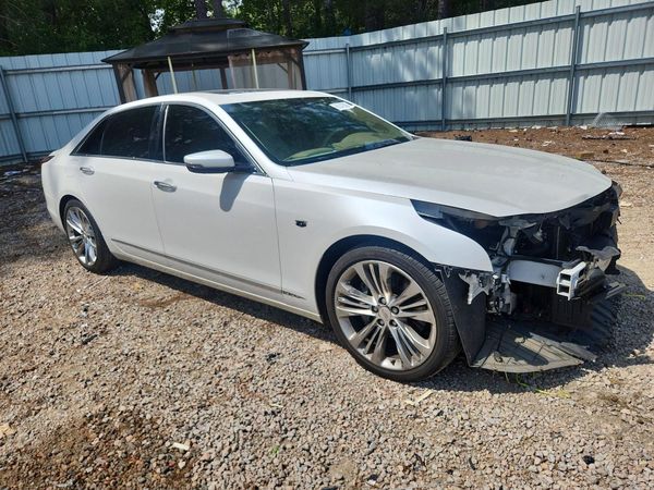 2017 CADILLAC CT6