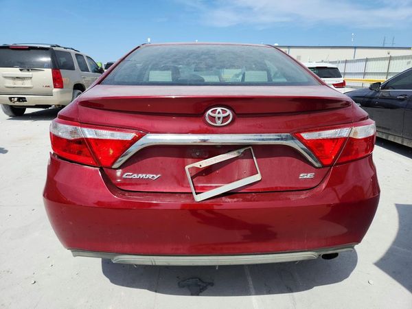 2016 TOYOTA CAMRY