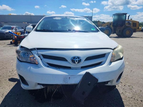 2012 TOYOTA COROLLA