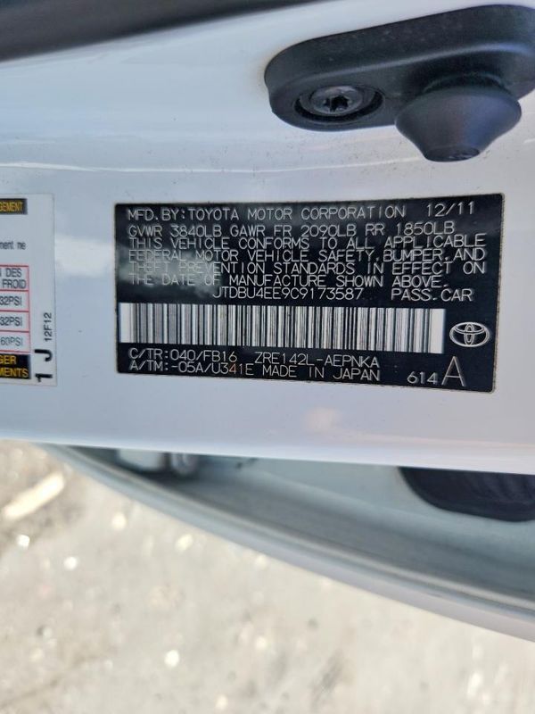 2012 TOYOTA COROLLA