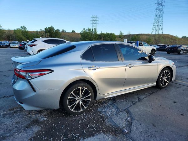 2019 TOYOTA CAMRY
