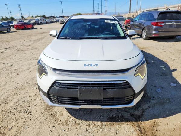 2025 KIA NIRO