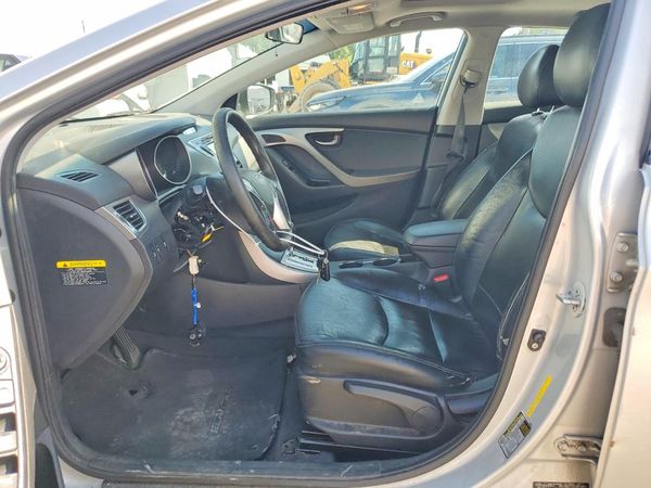 2012 HYUNDAI ELANTRA GLS(Middle grade)