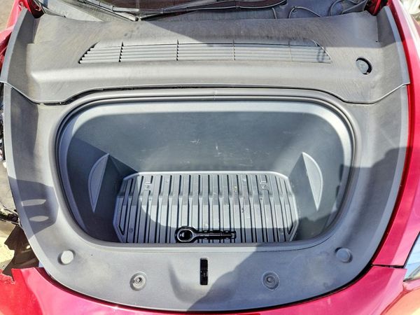 2024 TESLA MODEL Y — Engine bay