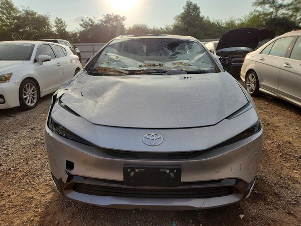 2024 TOYOTA PRIUS