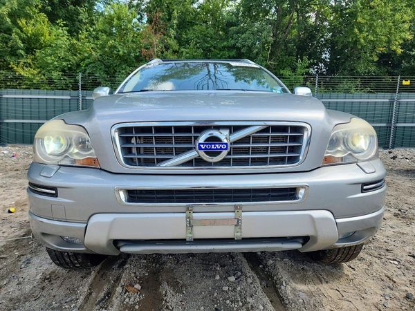 2013 VOLVO XC90