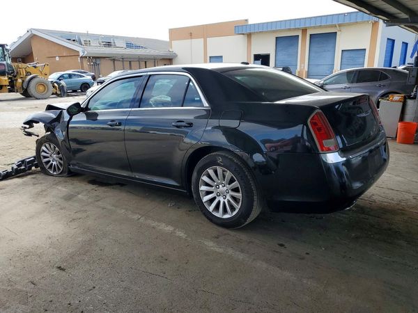 2013 CHRYSLER 300 Base/Limited