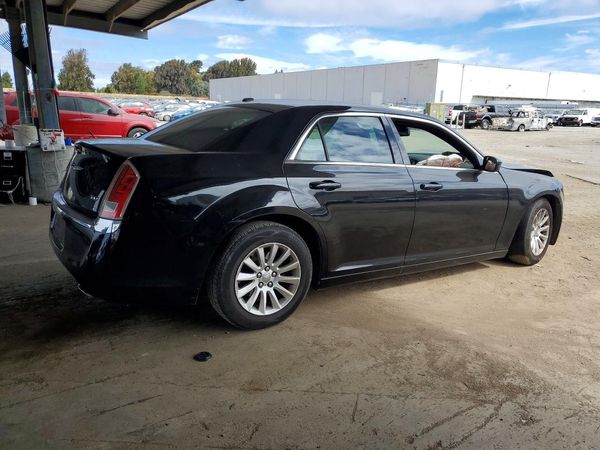 2013 CHRYSLER 300 Base/Limited