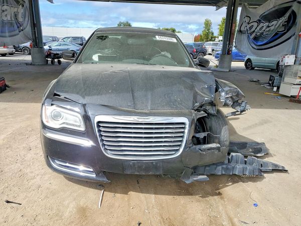 2013 CHRYSLER 300 Base/Limited