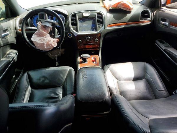 2013 CHRYSLER 300 Base/Limited