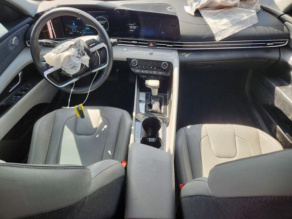 2023 HYUNDAI ELANTRA Limited — CKPT