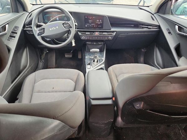 2026 KIA NIRO LX