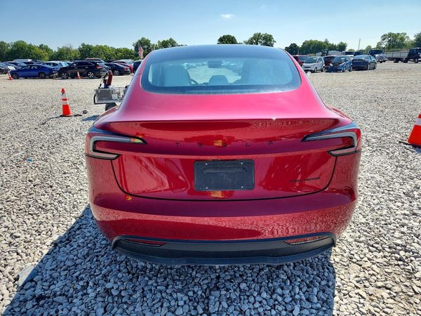 2026 TESLA MODEL 3
