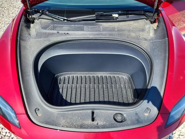 2026 TESLA MODEL 3