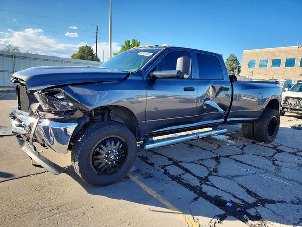 2017 RAM 3500 ST