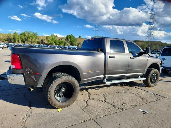 2017 RAM 3500 ST