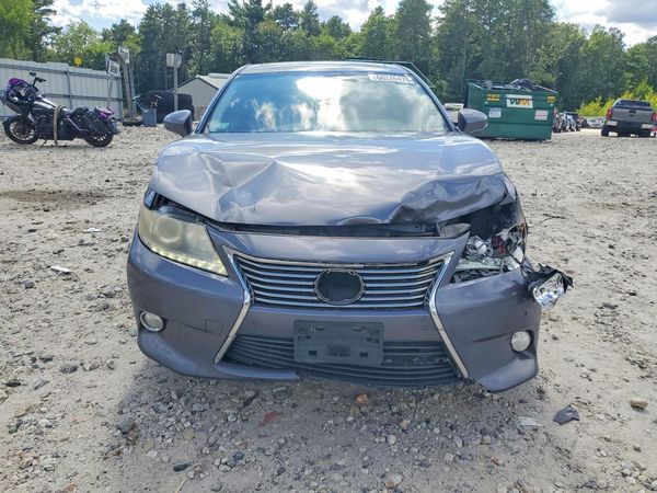 2013 LEXUS ES