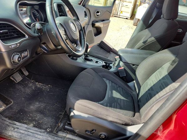 2019 JEEP CHEROKEE