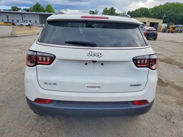 2022 JEEP COMPASS