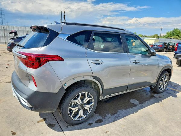 2023 KIA SELTOS EX
