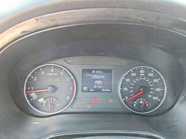2023 KIA SELTOS EX