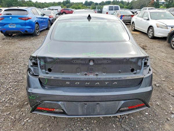 2022 HYUNDAI SONATA Limited
