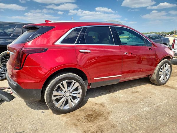 2024 CADILLAC XT5 Premium Luxury