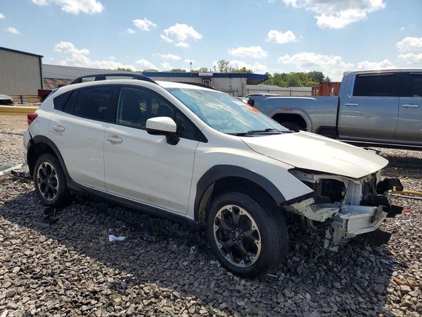 2021 SUBARU CROSSTREK Premium+ES — Passenger 3/4