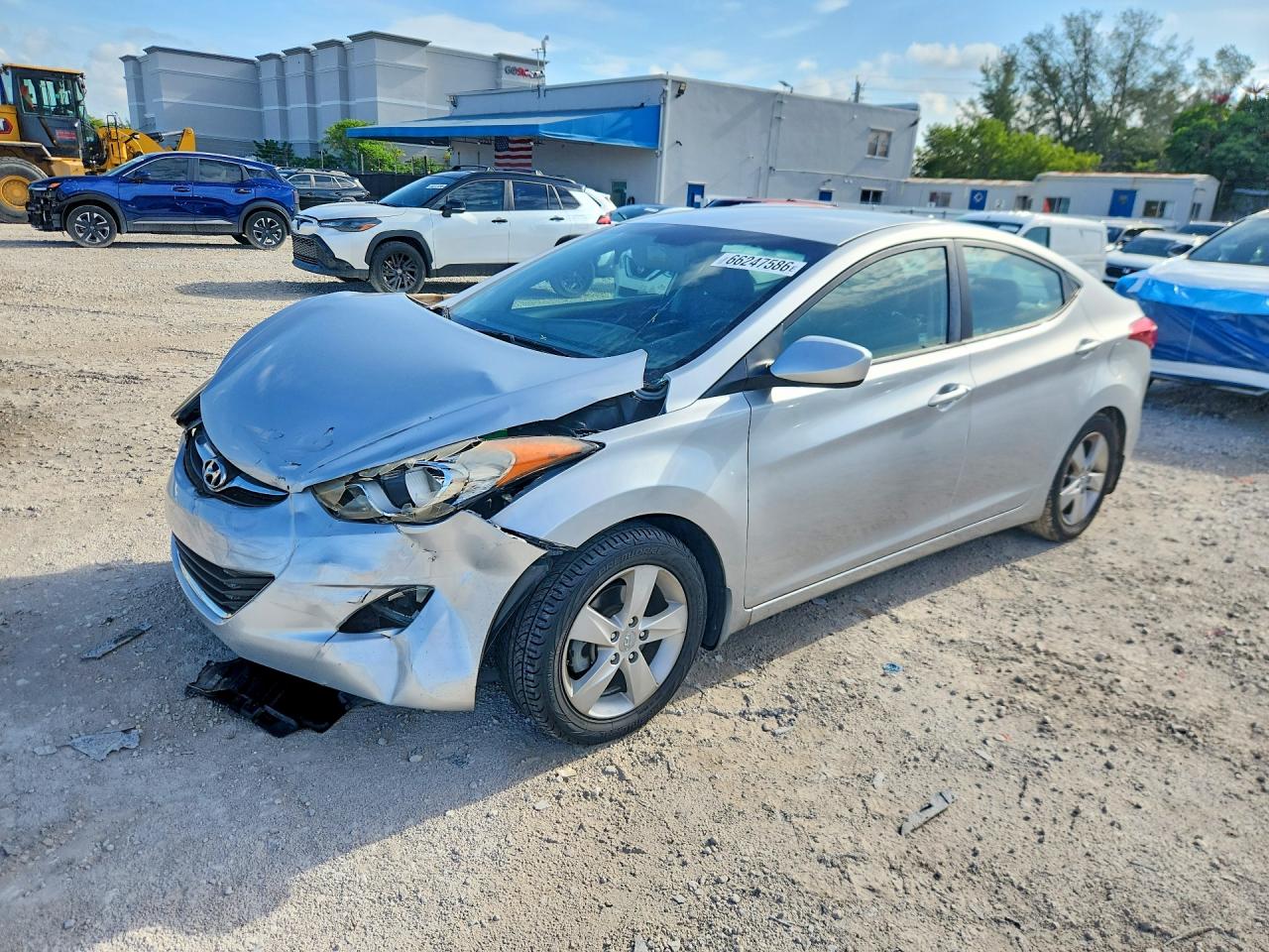 2013 HYUNDAI ELANTRA