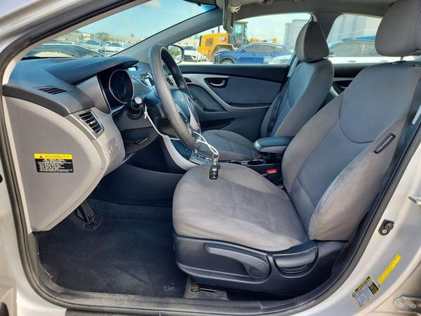 2013 HYUNDAI ELANTRA