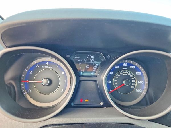 2013 HYUNDAI ELANTRA