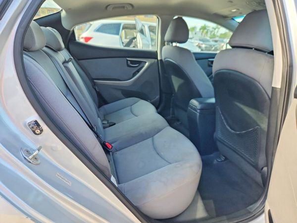 2013 HYUNDAI ELANTRA