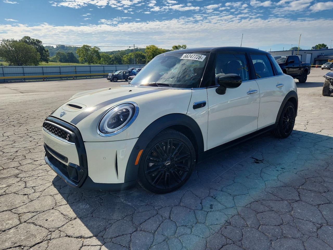 2023 MINI COOPER