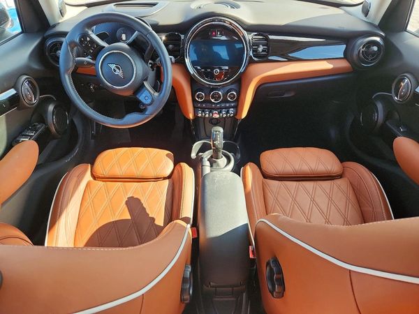2023 MINI COOPER