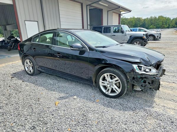 2015 VOLVO S60 Premier (non R design)
