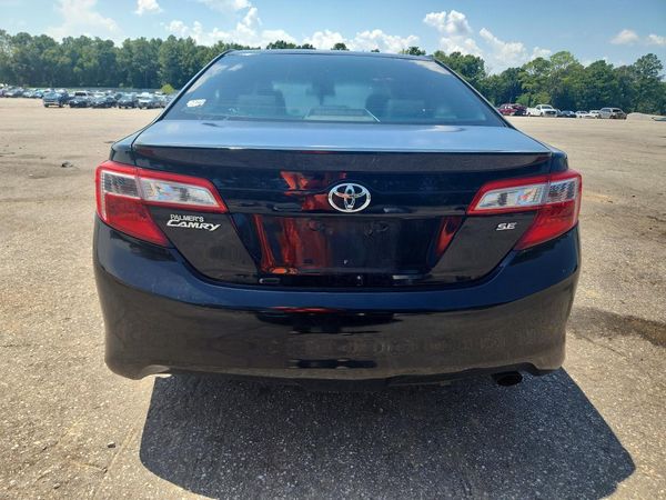 2013 TOYOTA CAMRY