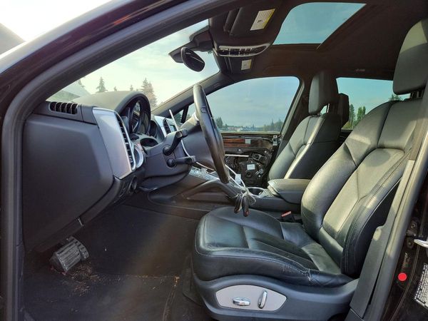 2013 PORSCHE CAYENNE S