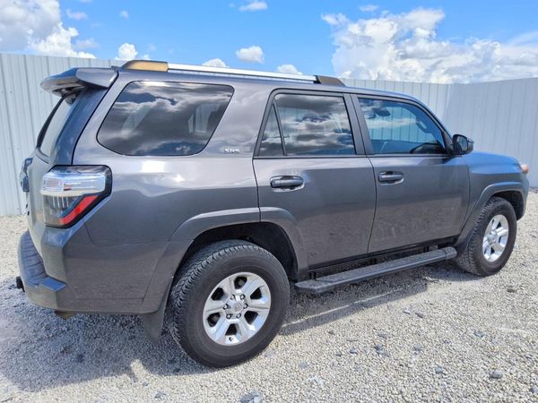 2023 TOYOTA 4RUNNER SR5