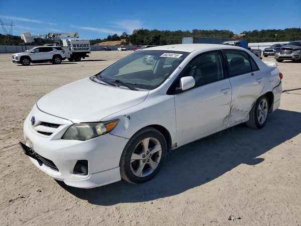 2013 TOYOTA COROLLA