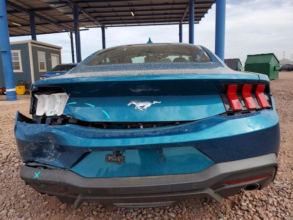 2026 FORD MUSTANG I4